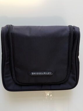 Briggs & Riley Black Hanging Toiletry Travel Kit Organizer